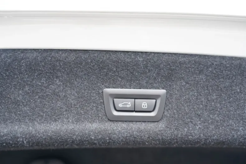 BMW 320 din 2024 cu 25.000 km - oferta BMW111651 - foto 9