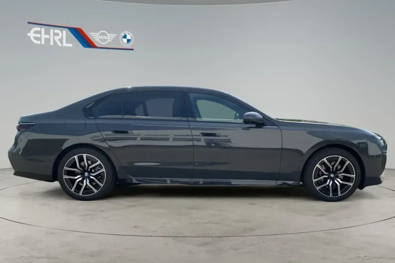 BMW 740 din 2024 cu 18.081 km - oferta BMW111652 - foto 6