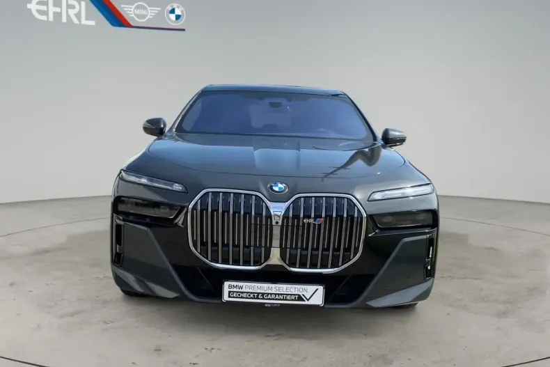 BMW 740 din 2024 cu 18.081 km - oferta BMW111652 - foto 8