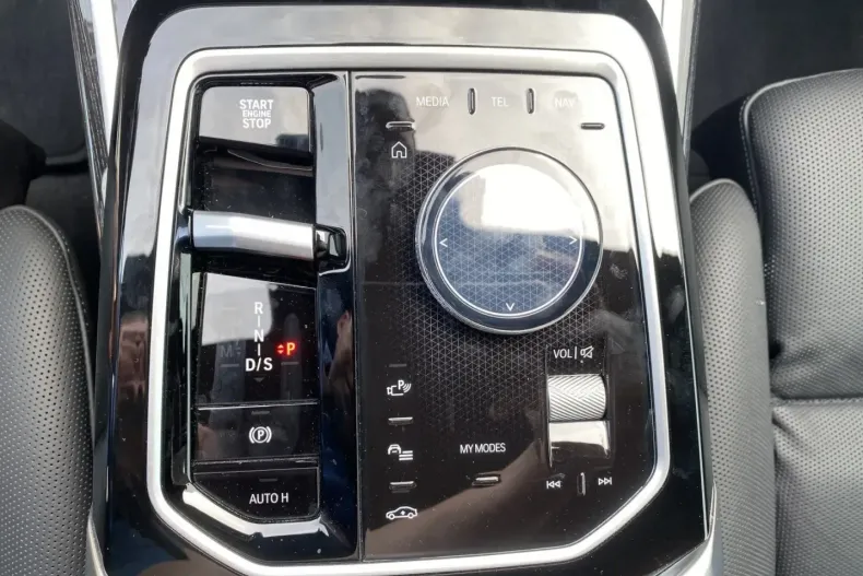 BMW 740 din 2024 cu 18.081 km - oferta BMW111652 - foto 19