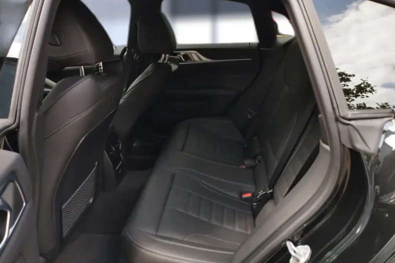 BMW 430 Gran Coupé din 2024 cu 8.900 km - oferta BMW111657 - foto 11