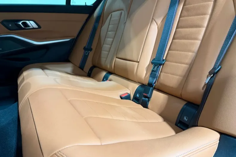 BMW 340 din 2024 cu 13.100 km - oferta BMW111658 - foto 16