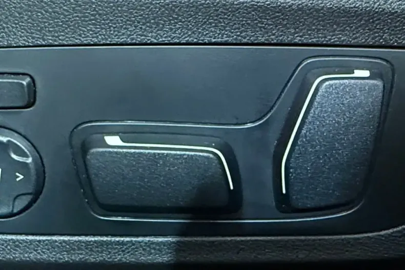 BMW 340 din 2024 cu 13.100 km - oferta BMW111658 - foto 18