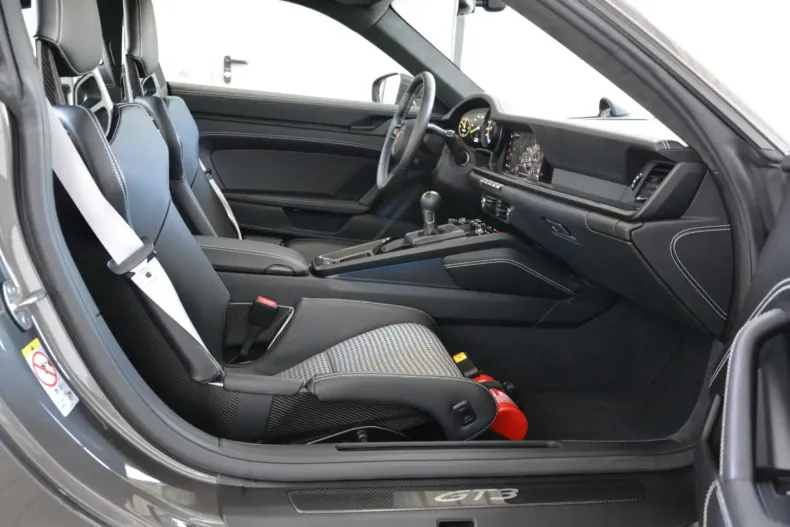 Porsche 992 din 2024 cu 5.300 km - oferta POR111681 - foto 17