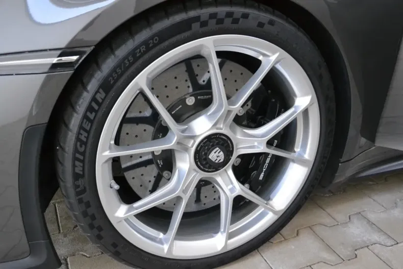 Porsche 992 din 2024 cu 5.300 km - oferta POR111681 - foto 25