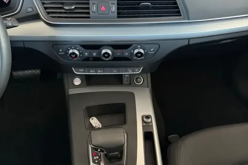 Audi Q5 din 2021 cu 89.990 km - oferta AUD111688 - foto 14