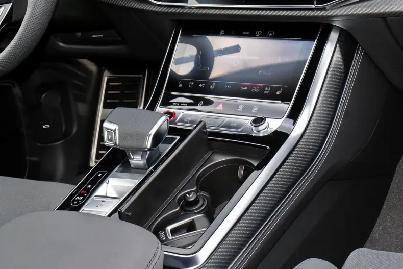 Audi SQ8 din 2024 cu 1.950 km - oferta AUD111691 - foto 7