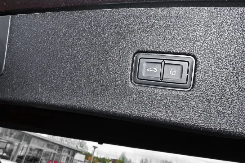 Audi SQ8 din 2024 cu 1.950 km - oferta AUD111691 - foto 14