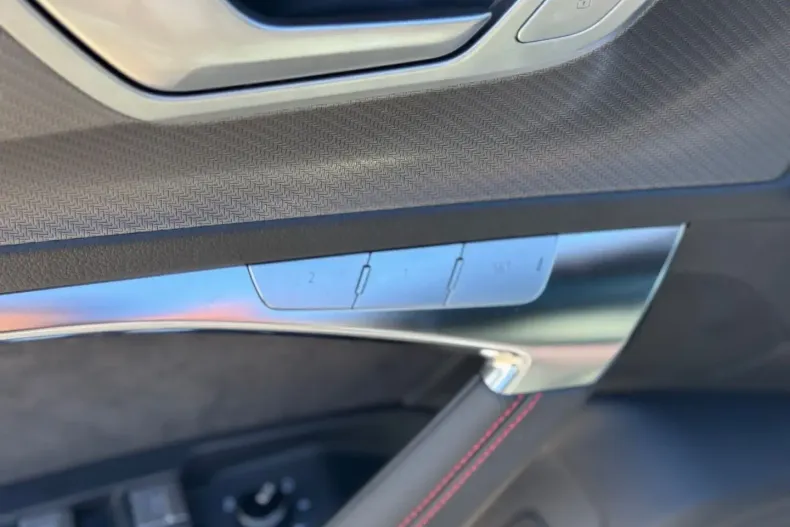 Audi RS6 din 2023 cu 19.999 km - oferta AUD111693 - foto 18