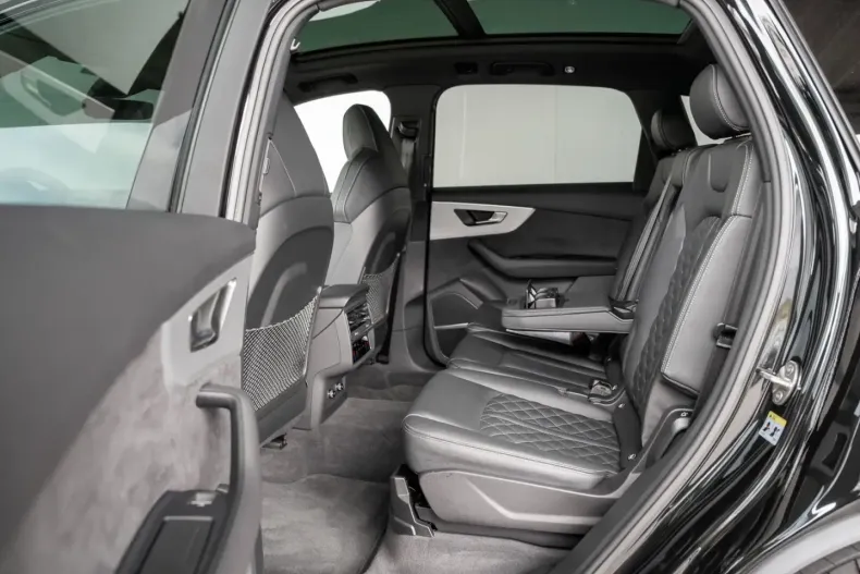 Audi Q7 din 2023 cu 13.499 km - oferta AUD111694 - foto 7