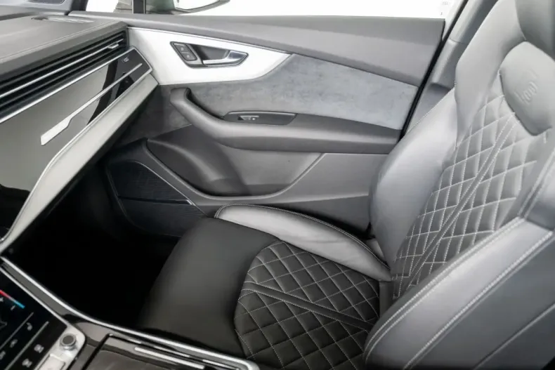 Audi Q7 din 2023 cu 13.499 km - oferta AUD111694 - foto 21