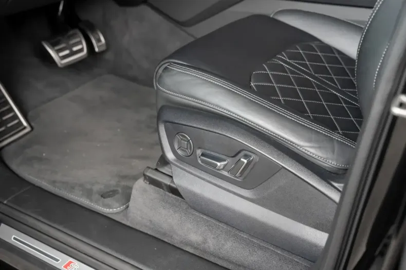 Audi Q7 din 2023 cu 13.499 km - oferta AUD111694 - foto 26