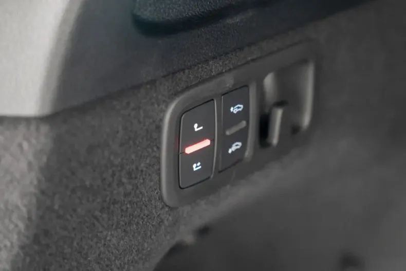 Audi Q7 din 2023 cu 13.499 km - oferta AUD111694 - foto 28