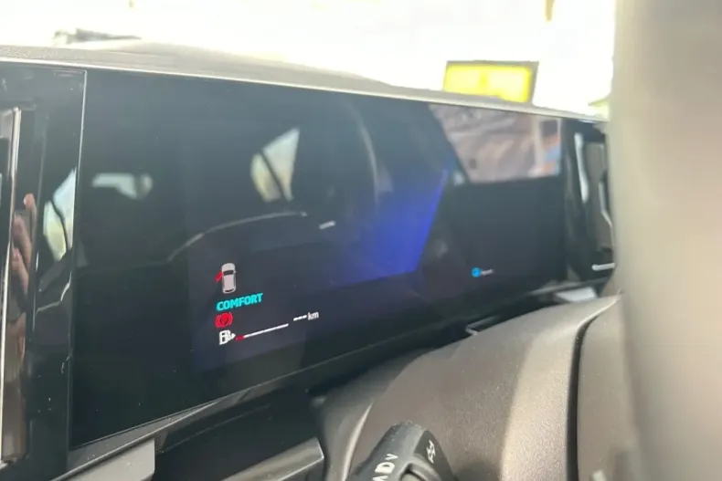 Renault Rafale din 2024 cu 21.500 km - oferta REN111701 - foto 10