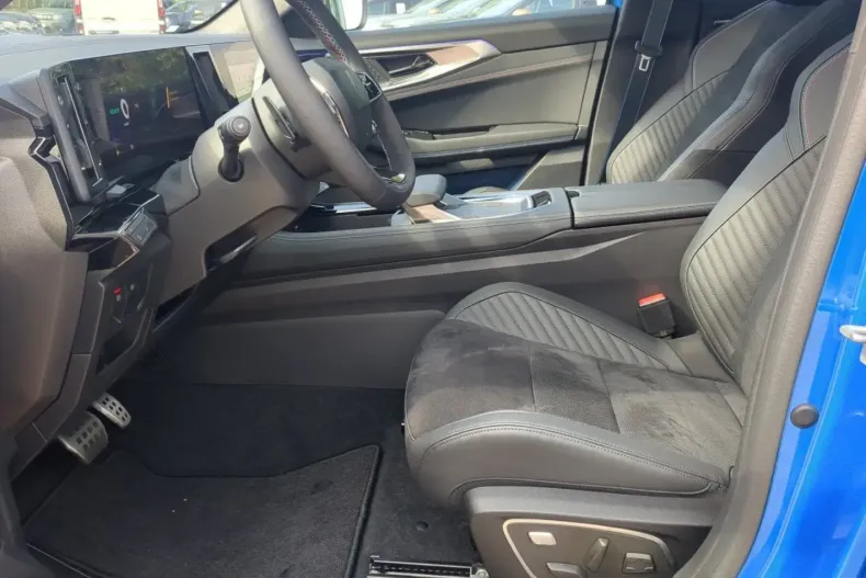 Renault Rafale din 2024 cu 3.834 km - oferta REN111703 - foto 5