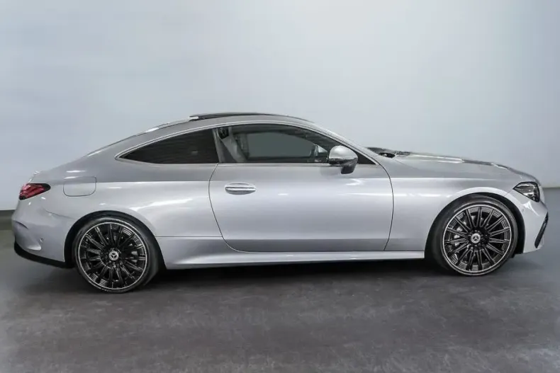 Mercedes-Benz CLE 300 din 2023 cu 21.200 km - oferta MER111708 - foto 5