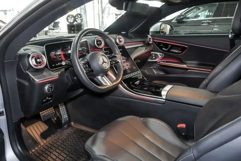 Mercedes-Benz CLE 300 din 2023 cu 21.200 km - oferta MER111708 - foto 6