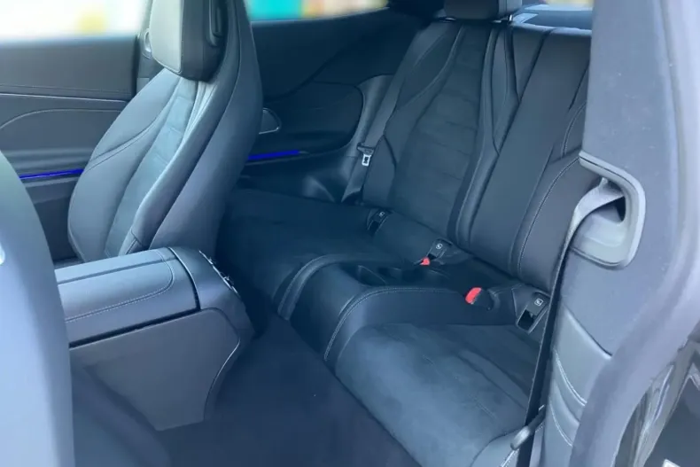 Mercedes-Benz CLE 200 din 2024 cu 5.300 km - oferta MER111710 - foto 11