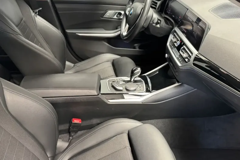 BMW 320 din 2022 cu 52.500 km - oferta BMW111717 - foto 9