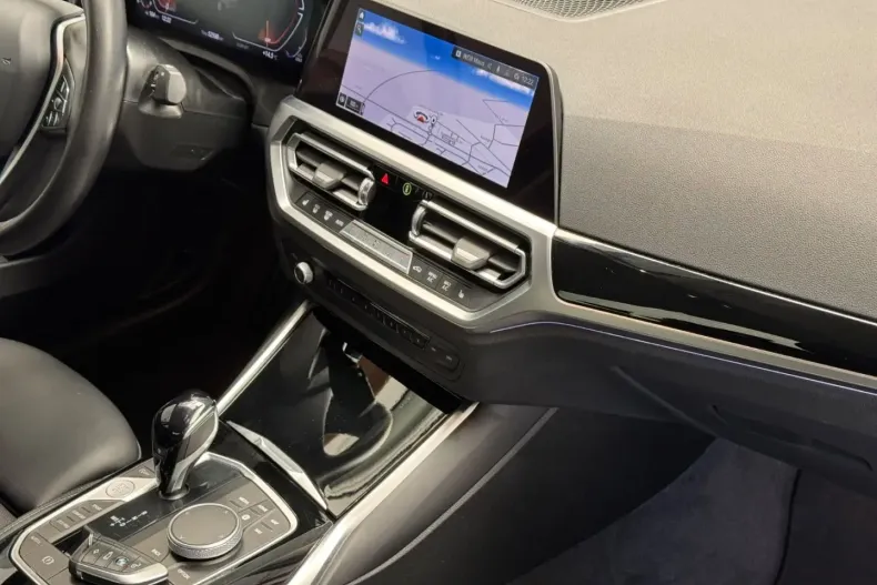 BMW 320 din 2022 cu 52.500 km - oferta BMW111717 - foto 11