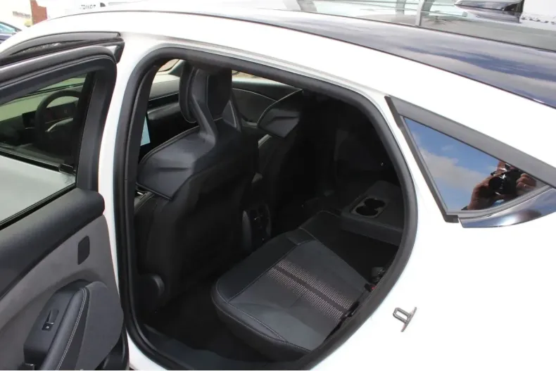 Ford Mustang Mach-E din 2022 cu 12.541 km - oferta FOR111725 - foto 9