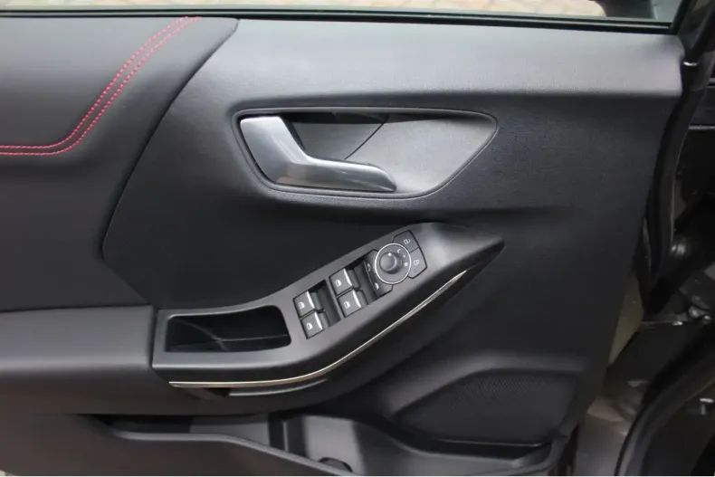 Ford Puma din 2024 cu 10.836 km - oferta FOR111726 - foto 12