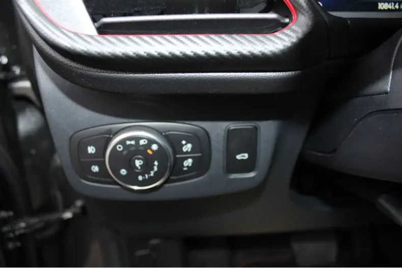 Ford Puma din 2024 cu 10.836 km - oferta FOR111726 - foto 13