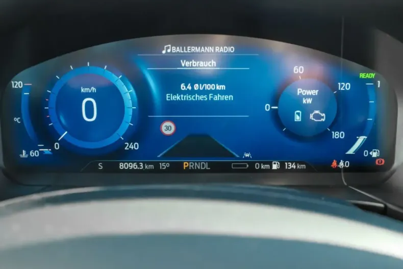 Ford Kuga din 2024 cu 11.899 km - oferta FOR111731 - foto 15