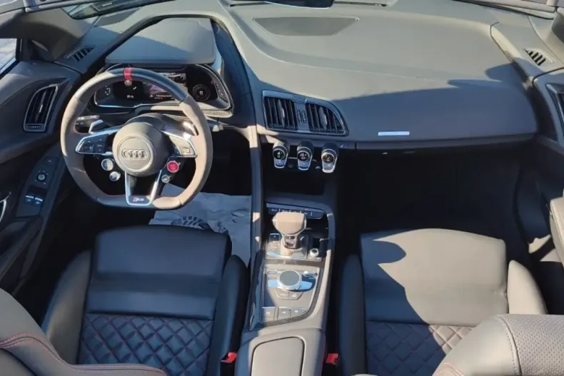 Audi R8 din 2024 cu 4.700 km - oferta AUD111732 - foto 5