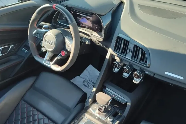 Audi R8 din 2024 cu 4.700 km - oferta AUD111732 - foto 11