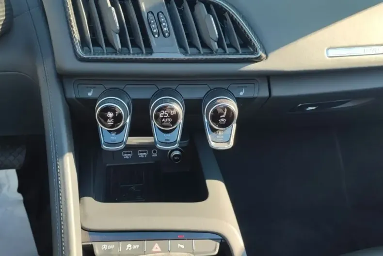 Audi R8 din 2024 cu 4.700 km - oferta AUD111732 - foto 16