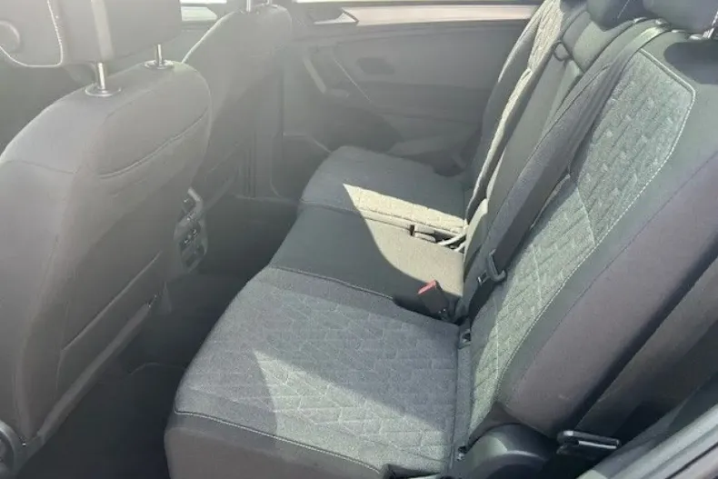 Volkswagen Tiguan Allspace din 2023 cu 10.409 km - oferta VOL111736 - foto 6