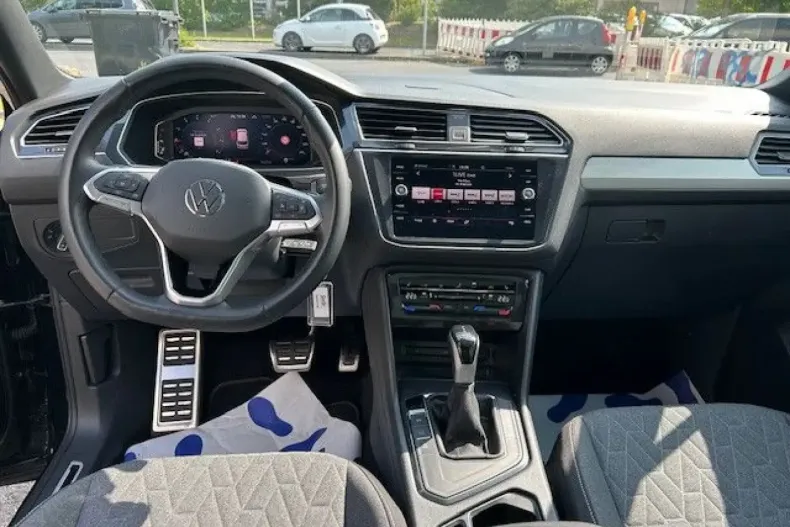 Volkswagen Tiguan Allspace din 2023 cu 10.409 km - oferta VOL111736 - foto 9