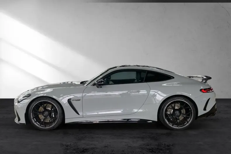 Mercedes-Benz AMG GT din 2024 cu 10.870 km - oferta MER111737 - foto 2