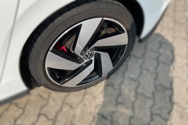 Volkswagen Golf din 2022 cu 60.374 km - oferta VOL111739 - foto 15