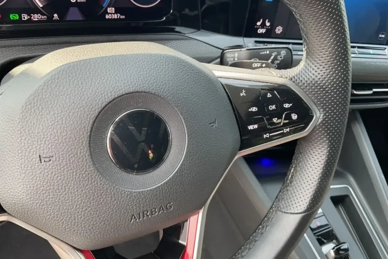 Volkswagen Golf din 2022 cu 60.374 km - oferta VOL111739 - foto 18