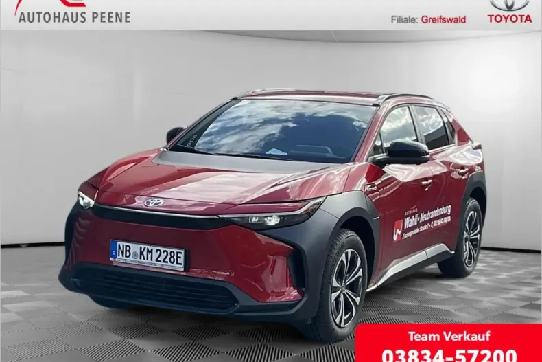 Toyota bZ4X din 2024 cu 10.500 km - oferta TOY111743 - foto 1