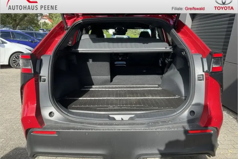 Toyota bZ4X din 2024 cu 10.500 km - oferta TOY111743 - foto 11