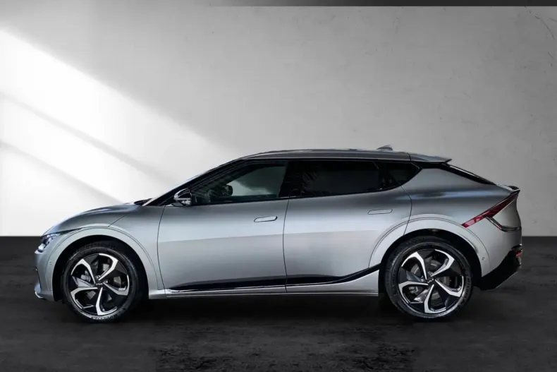 Kia EV6 din 2022 cu 17.880 km - oferta KIA111744 - foto 2