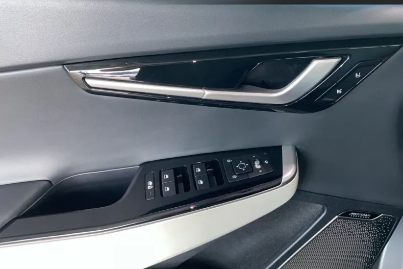 Kia EV6 din 2022 cu 17.880 km - oferta KIA111744 - foto 14