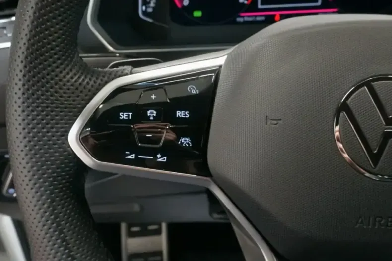 Volkswagen Tiguan Allspace din 2022 cu 70.172 km - oferta VOL111745 - foto 11