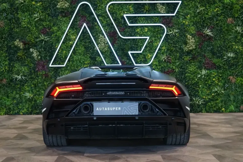 Lamborghini Huracán din 2023 cu 1.485 km - oferta LAM111751 - foto 8