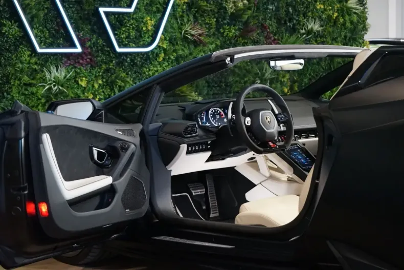 Lamborghini Huracán din 2023 cu 1.485 km - oferta LAM111751 - foto 12