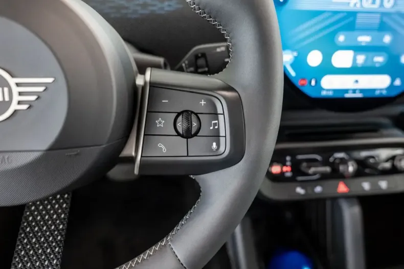 MINI Cooper E din 2024 cu 13.405 km - oferta MIN111753 - foto 14