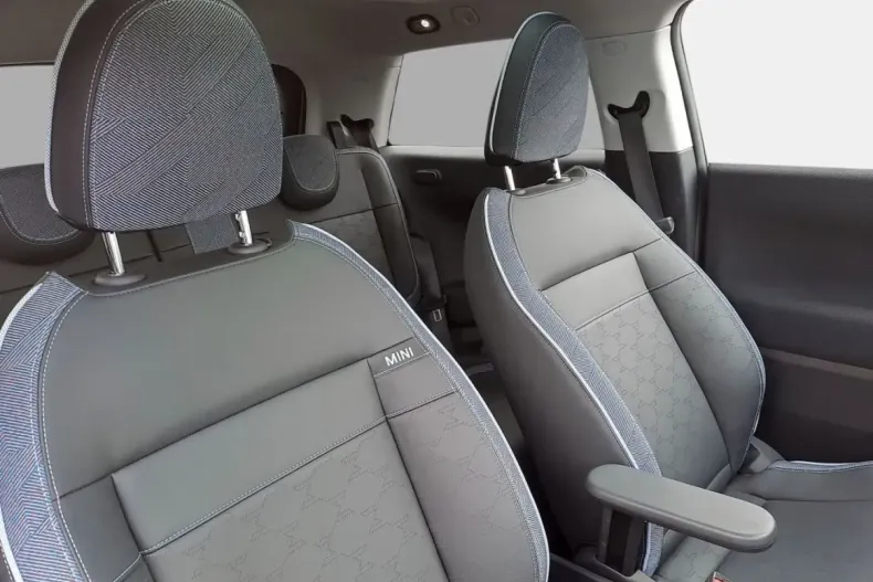 MINI Cooper SE din 2024 cu 14.273 km - oferta MIN111755 - foto 11