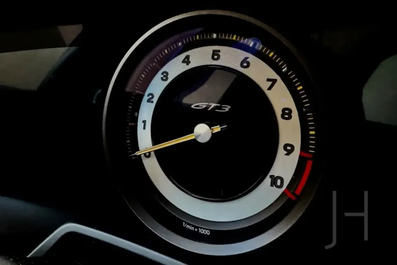 Porsche 992 din 2024 cu 4.800 km - oferta POR111758 - foto 3