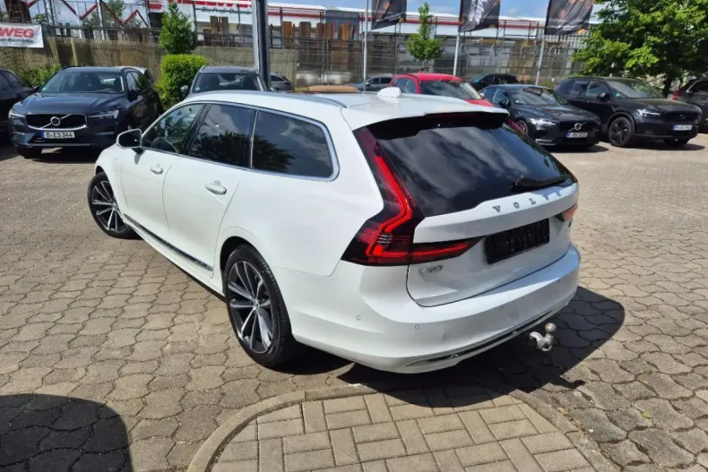 Volvo V90 din 2022 cu 34.415 km - oferta VOL111763 - foto 4