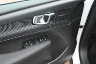 Volvo XC40 din 2024 cu 15.220 km - oferta VOL111765 - foto 22