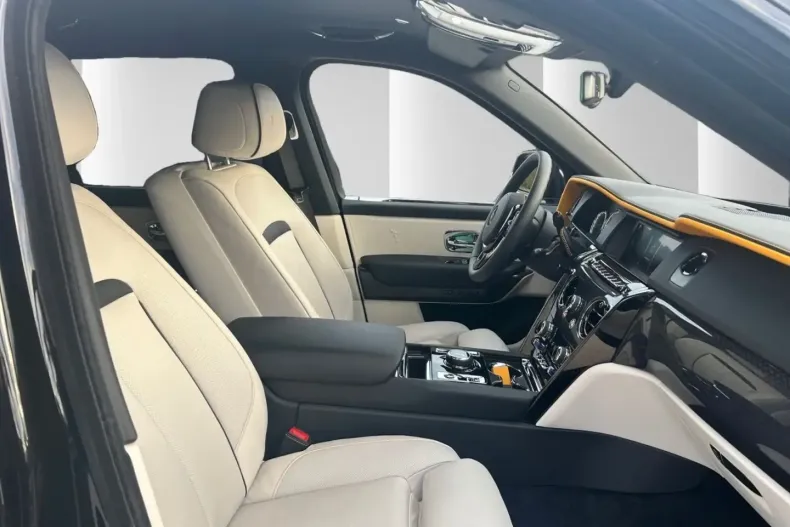 Rolls-Royce Cullinan din 2023 cu 10.000 km - oferta ROL111771 - foto 7