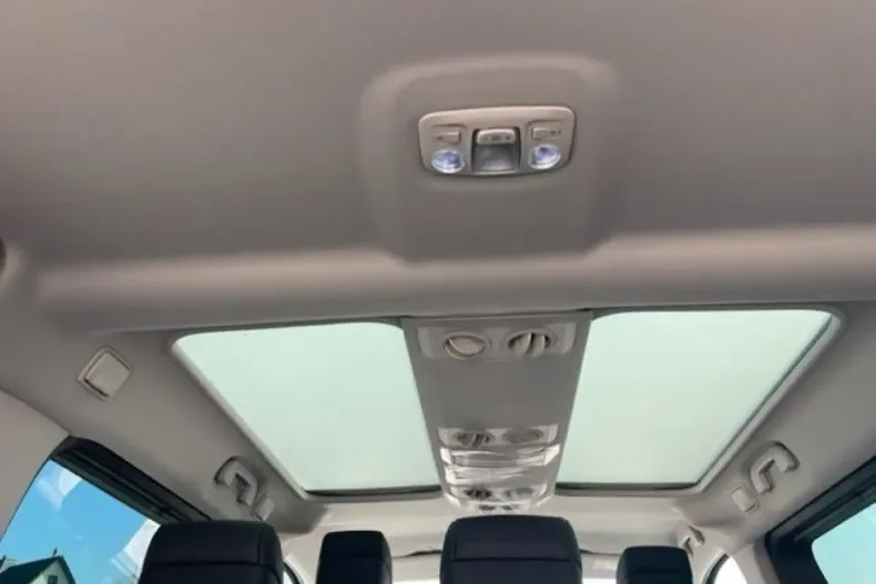 Peugeot Traveller din 2022 cu 50.587 km - oferta PEU111778 - foto 11